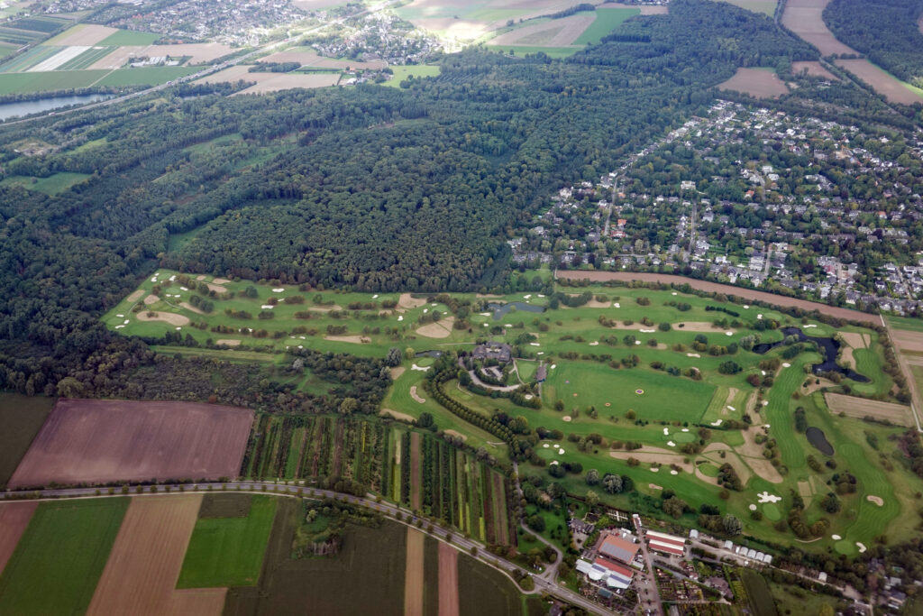 Luftaufnahme des Golplatzes Meerbusch